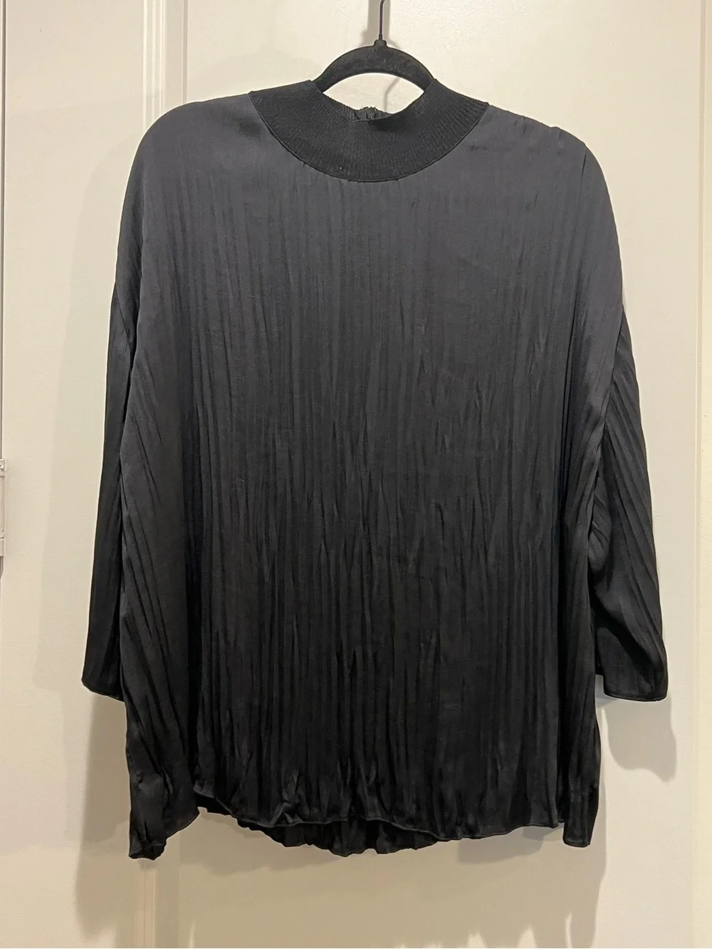 Vince Black Pleated Satin Mock Neck Blouse XXL NWOT